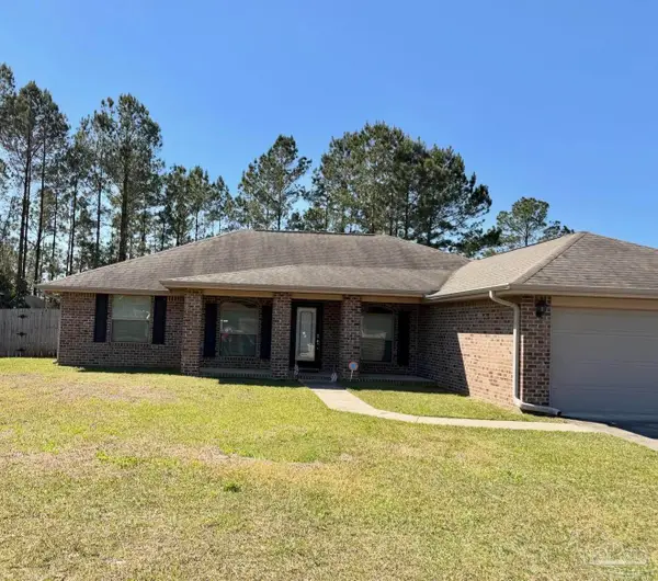 1644 Twin Pines Cir, Cantonment, FL 32533
