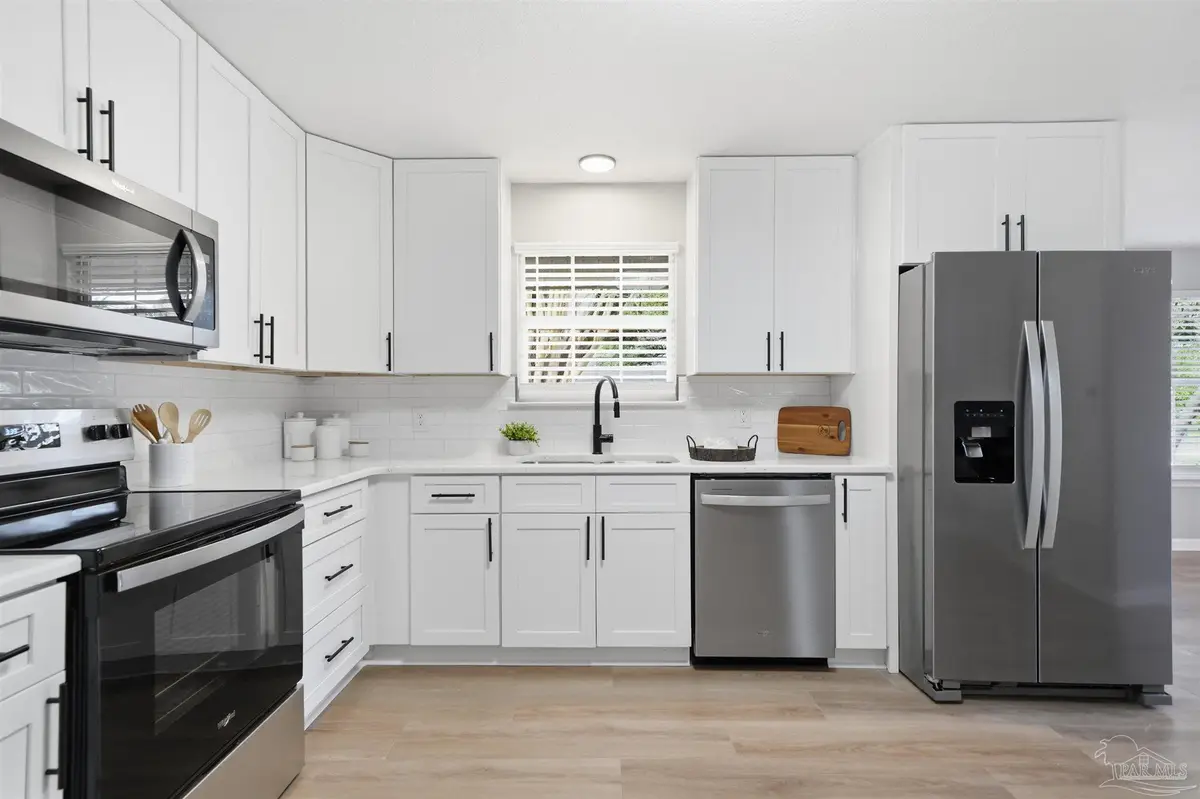 5 Whitehead Dr, Pensacola, FL 32503 - #1