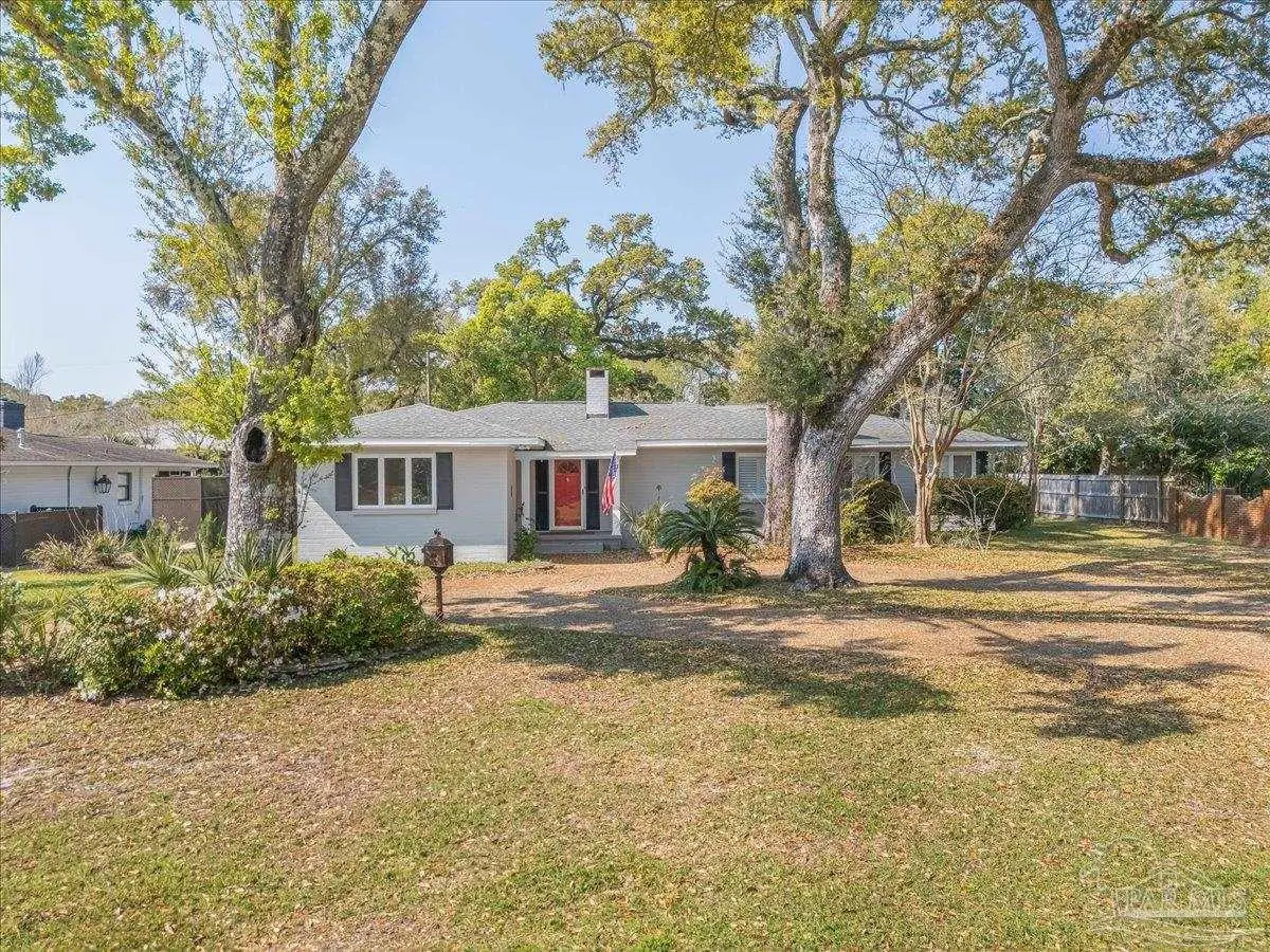 15 Lakeside Dr, Pensacola, FL 32507 - #1