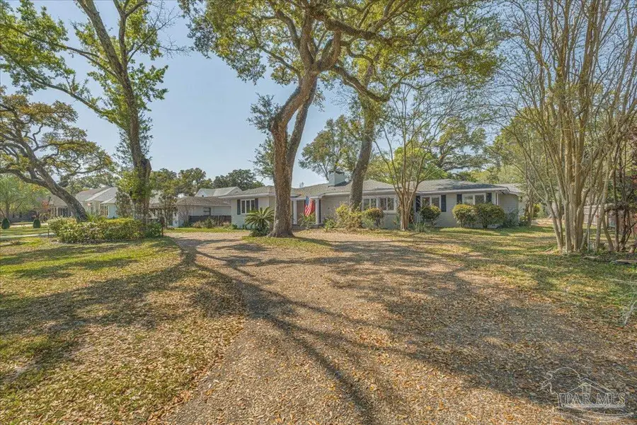 15 Lakeside Dr, Pensacola, FL 32507 - #2