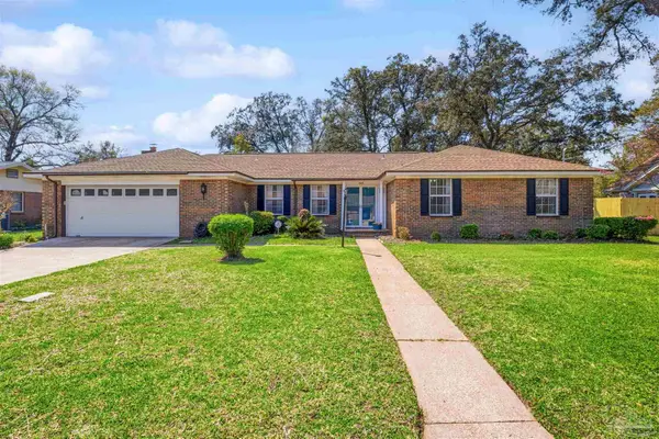 7865 Chesterfield Rd, Pensacola, FL 32506