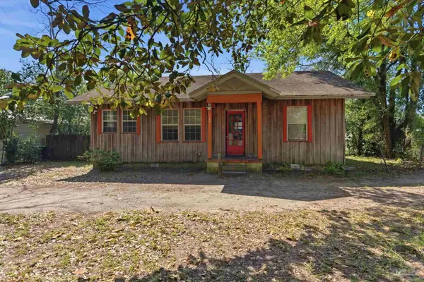 529 Michigan Ave, Pensacola, FL 32505