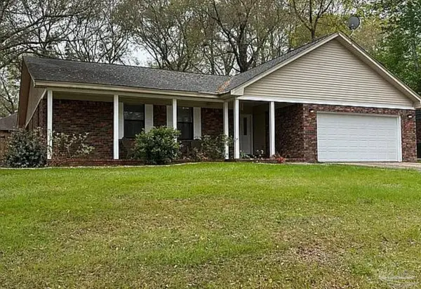 10011 Hollowbrook Dr, Pensacola, FL 32514