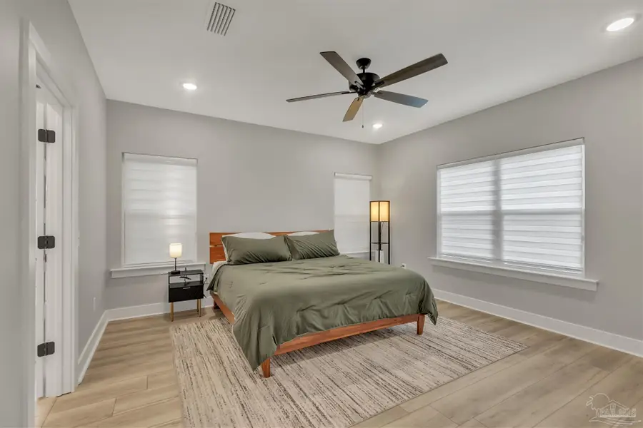 1006 W Lloyd St, Pensacola, FL 32501 - #2