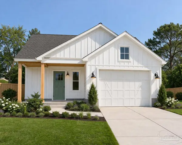 2192 N Wind Trace Rd, Navarre, FL 32566