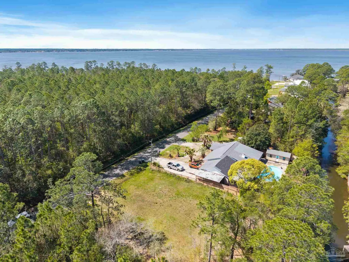 9400 Kainui Dr, Pensacola, FL 32526 - #1