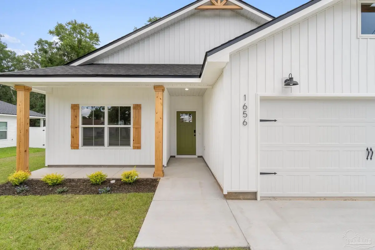 8421 Tippin Ave, Pensacola, FL 32504 - #1