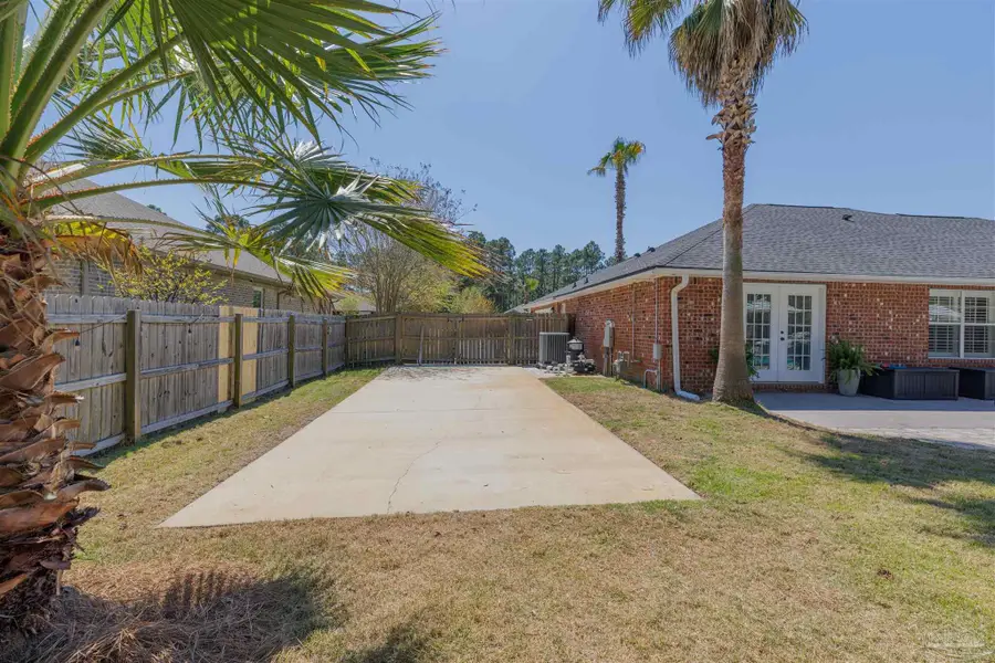 7244 Reef St, Navarre, FL 32566 - #3