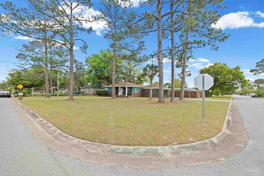 1801 E Cross St, Pensacola, FL 32503 - #3