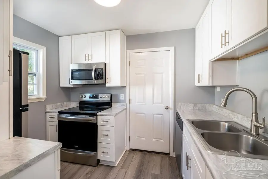 204 Ruth St, Pensacola, FL 32507 - #2