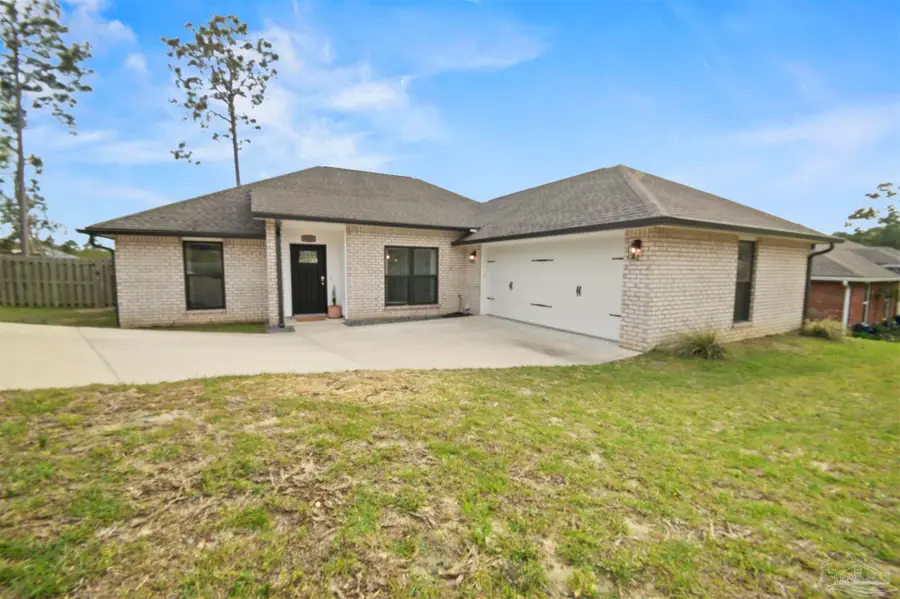 400 Scooter Cv, Crestview, FL 32539 - #2