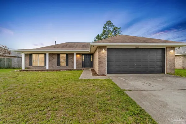 6825 Fort Deposit Dr, Pensacola, FL 32526