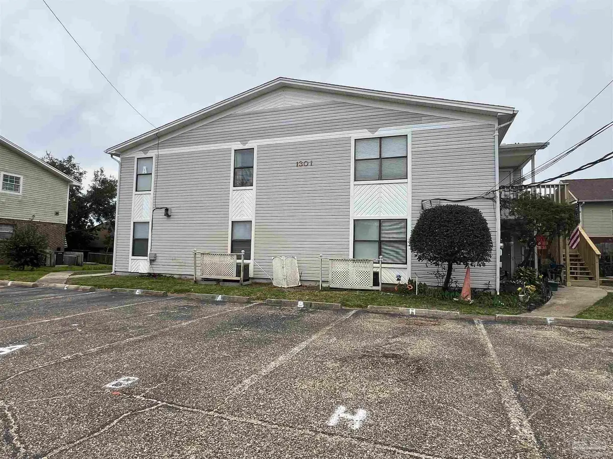 1301 Redwood Ln #H, Gulf Breeze, FL 32563 - #1