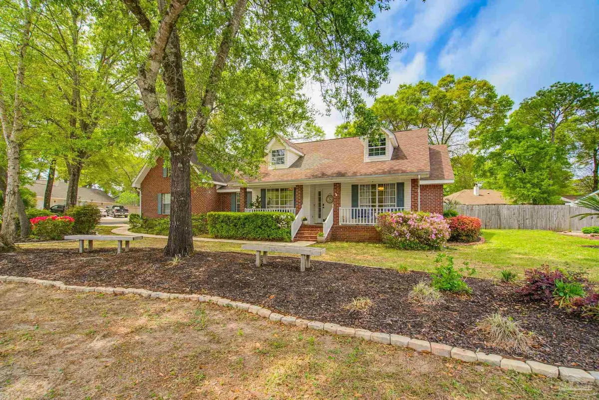 6005 Forest Green Rd, Pensacola, FL 32505 - #1