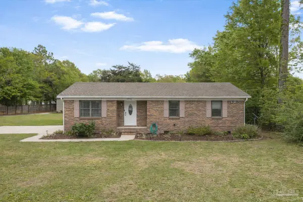 5946 Greenfield St, Pace, FL 32571