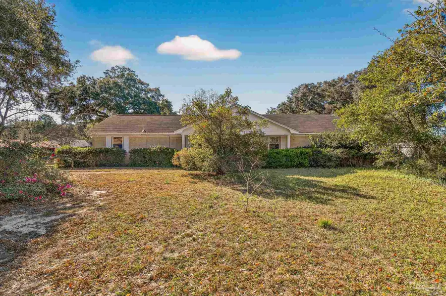 2933 Breckenridge Dr, Pensacola, FL 32526 - #3