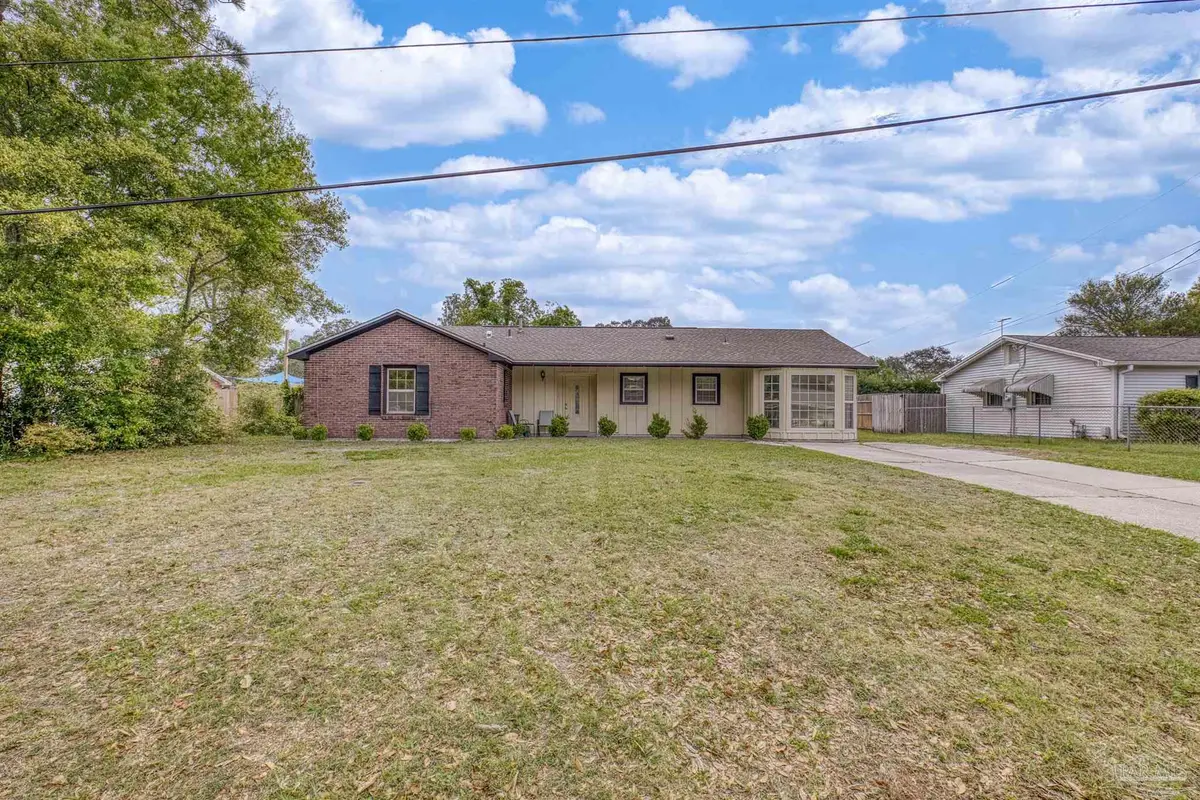 6410 Beauclair Dr, Pensacola, FL 32504 - #1