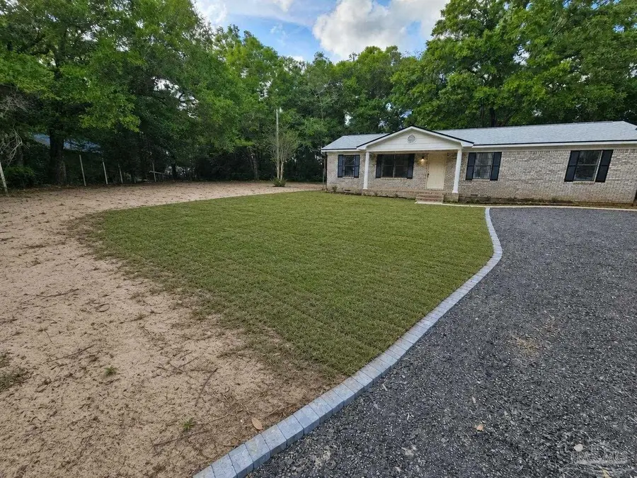 10598 Kansas Ave, Milton, FL 32583 - #2