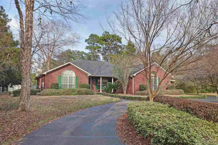 4621 Riley Rd, Milton, FL 32583 - #2