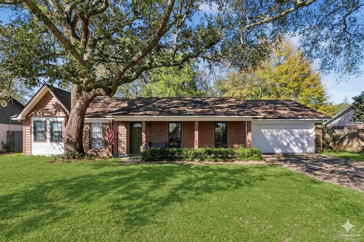 7367 Baywoods Ln, Pensacola, FL 32504 - #1