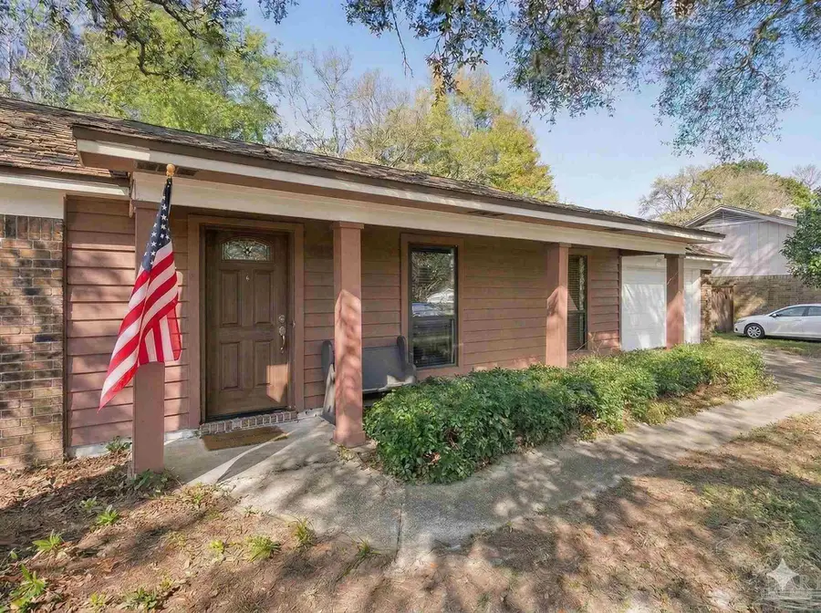 7367 Baywoods Ln, Pensacola, FL 32504 - #2