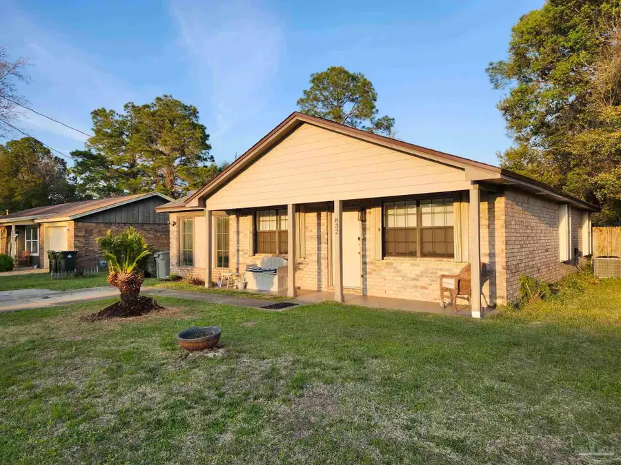 832 Amberwood Dr, Pensacola, FL 32506 - #2