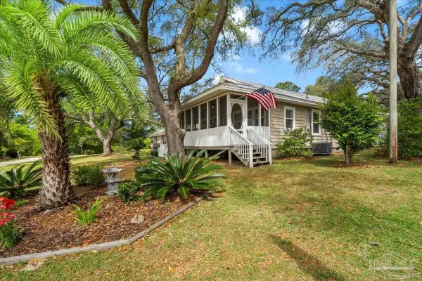 24715 Murphy Ln, Elberta, AL 36530