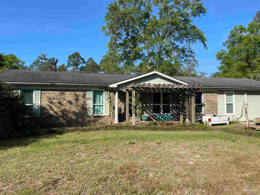 3947 Ward Basin Rd, Milton, FL 32583 - #2