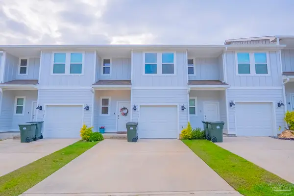 9519 Nature Creek Cir, Pensacola, FL 32526