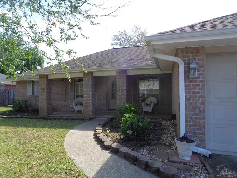 3984 Holleyberry Ln, Milton, FL 32583 - #2