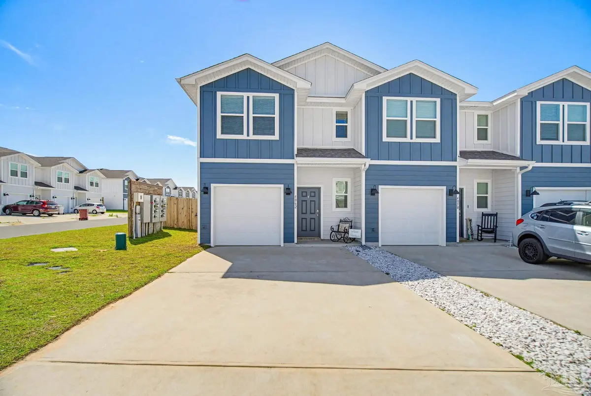 4062 Pendragon Cir, Milton, FL 32583 - #1