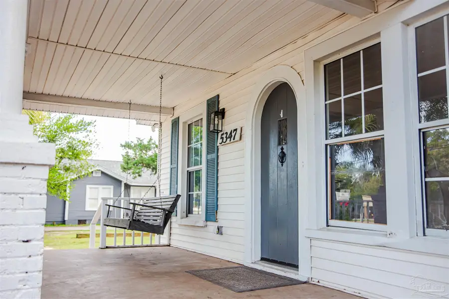 5347 Stewart St, Milton, FL 32570 - #2
