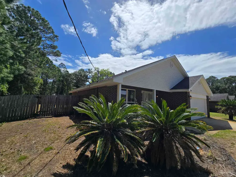2018 Cardinal Ln, Navarre, FL 32566 - #2