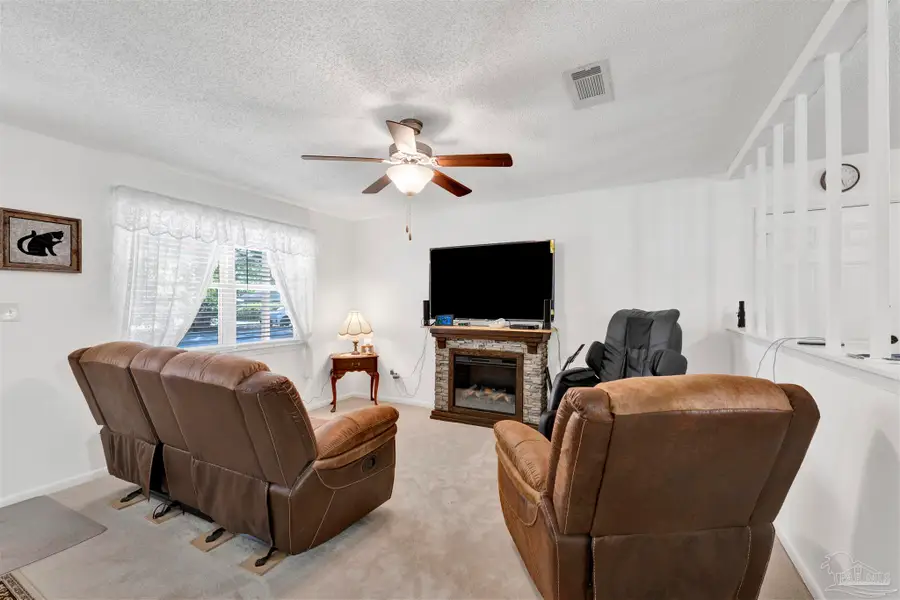 5131 Oakleaf Dr, Pace, FL 32571 - #3