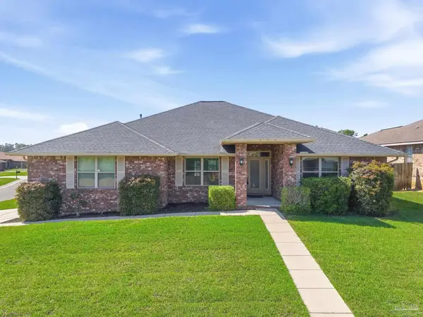732 Mohegan Cir, Cantonment, FL 32533