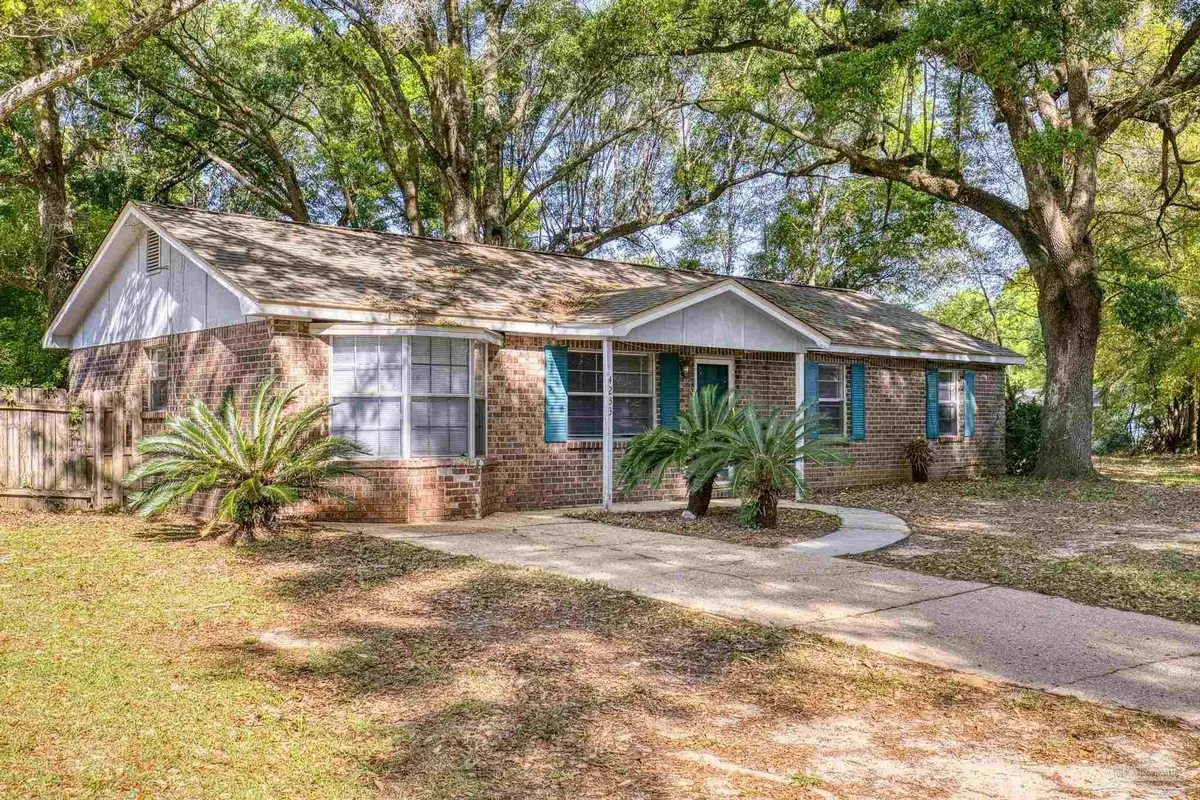 4233 W Avenida De Golf, Pace, FL 32571 - #1