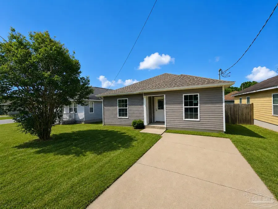 2562 N D St, Pensacola, FL 32501 - #2