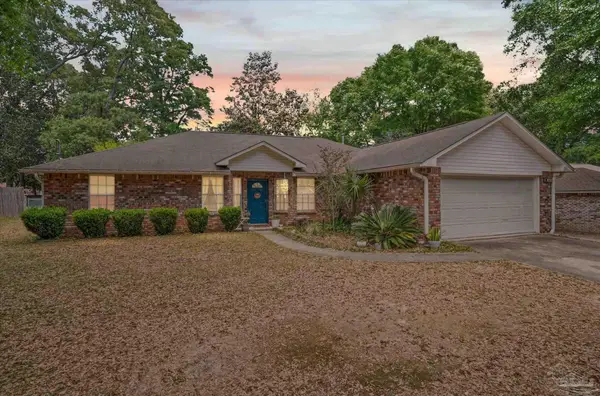 3024 E Kingsfield Rd, Pensacola, FL 32514
