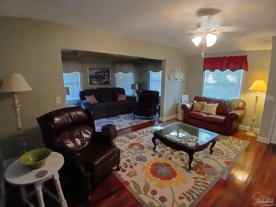 111 SE Syrcle Dr, Pensacola, FL 32507 - #3