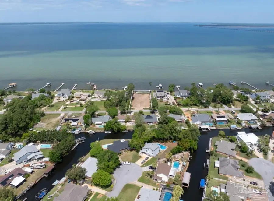 2952 Coral Strip Pkwy, Gulf Breeze, FL 32563 - #2