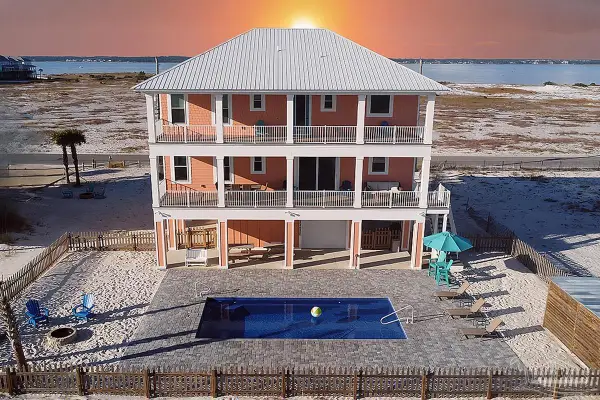 7537 White Sands Blvd, Navarre, FL 32566