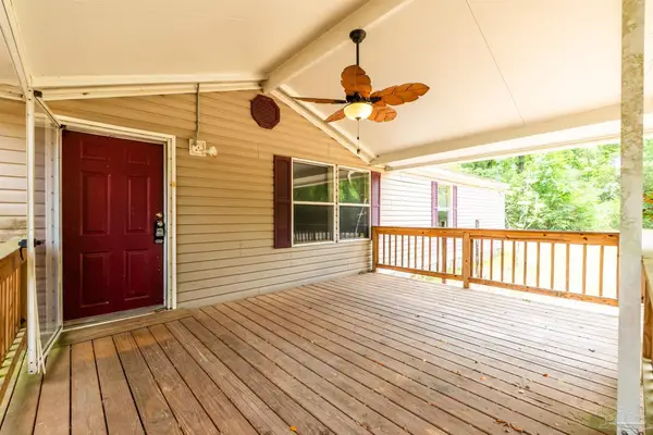 6479 Lynnwood Cir, Milton, FL 32583