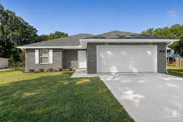 5930 Clark Rd, Milton, FL 32570