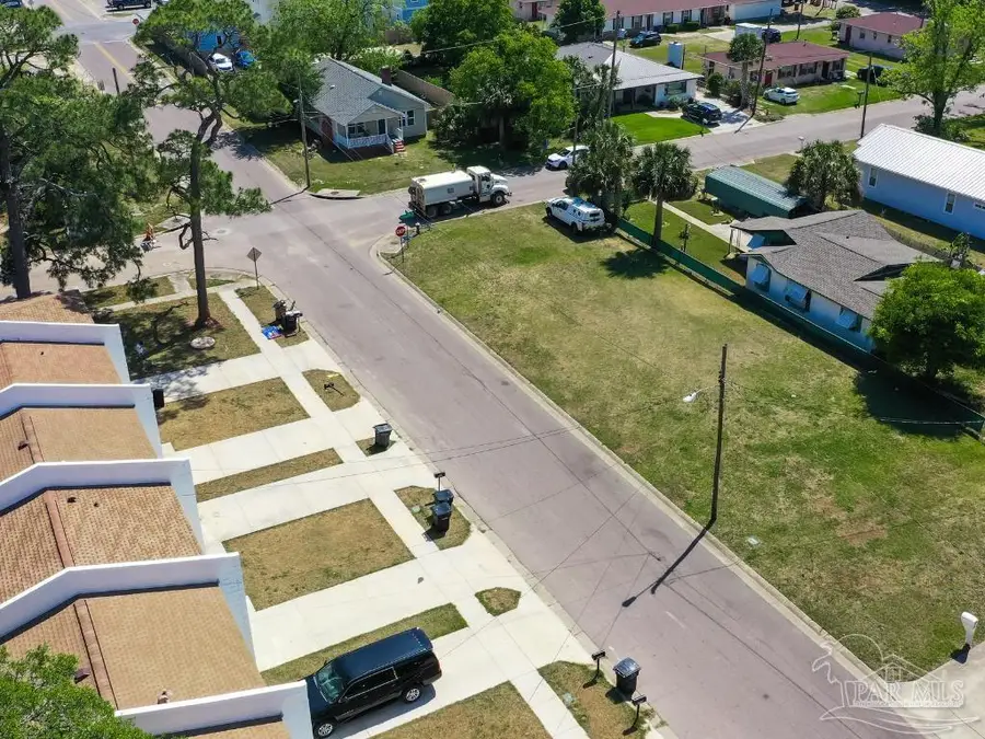 1000 W Zarragossa St, Pensacola, FL 32502 - #3