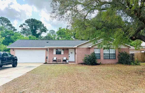 10933 Oak Valley Dr, Pensacola, FL 32506