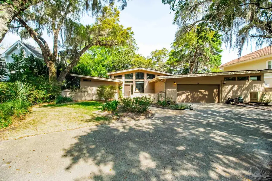 110 Highpoint Dr, Gulf Breeze, FL 32561 - #2