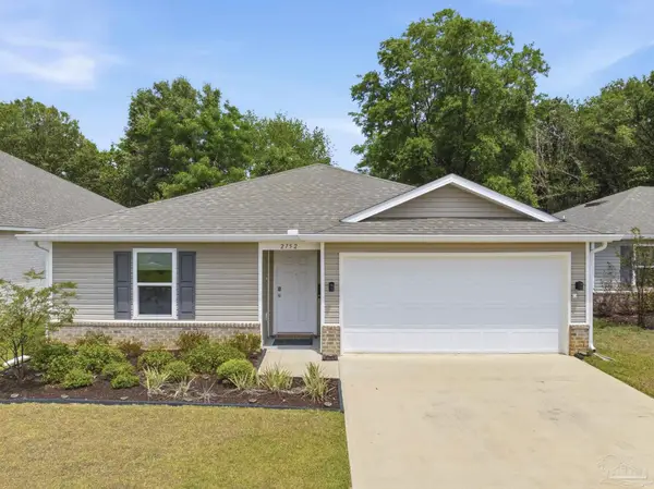 2752 Savannah Michelle Ln, Pensacola, FL 32534