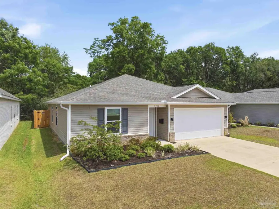 2752 Savannah Michelle Ln, Pensacola, FL 32534 - #2
