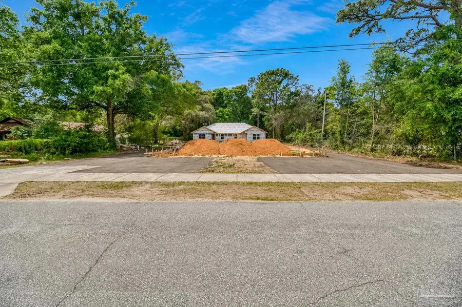 6321 Denver Ave, Pensacola, FL 32526 - #2