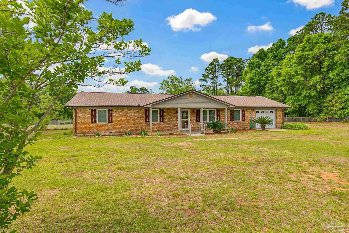 7227 Shelby Ln, Pensacola, FL 32526 - #1